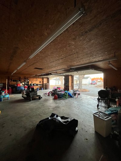 Medium 10×20 Garage in Falkville, Alabama