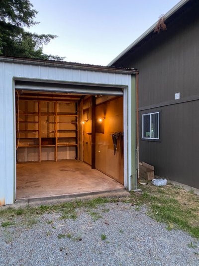 21 x 10 Garage in Bonney Lake, Washington