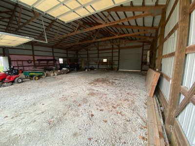 Medium 10×40 Garage in Arcadia, Indiana