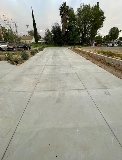 Small 15×20 Driveway in Riverside, California