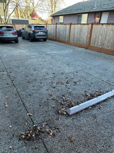 20 x 10 Parking Lot in Seattle, Washington near [object Object]