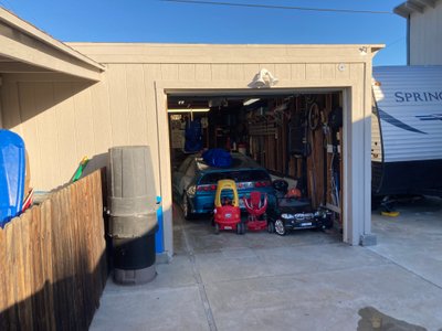 16 x 8 Garage in Los Angeles, California