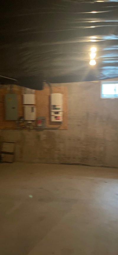 Large 20×20 Basement in East Meadow, New York