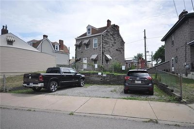 10 x 16 Unpaved Lot in Pittsburgh, Pennsylvania