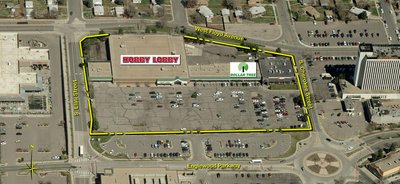 20 x 40 Parking Lot in Englewood, Colorado