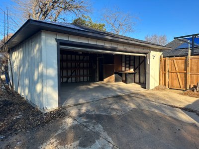 30 x 25 Garage in Dallas, Texas