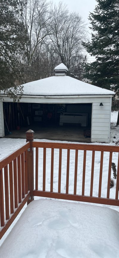 Small 20×25 Garage in Wayne, Michigan