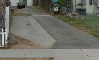 40 x 20 Driveway in Pomona, California near [object Object]