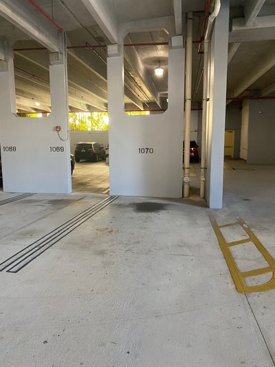 20 x 10 Parking Garage in Aventura, Florida near [object Object]