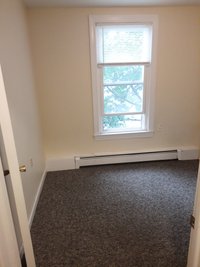 10 x 14 Bedroom in Norwich, Connecticut