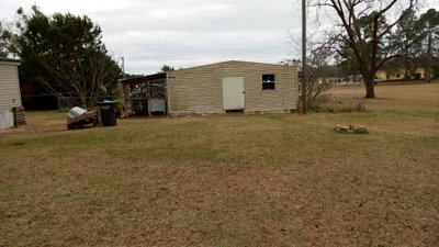 5 x 8 Shed in Pitts, Georgia