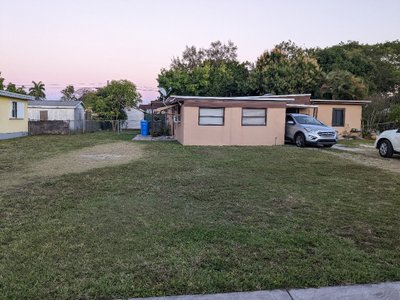 40 x 14 Unpaved Lot in West Park, Florida near [object Object]