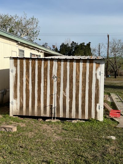 Small 10×10 Shed in Los Fresnos, Texas