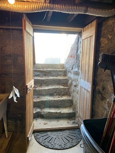 Small 5×10 Basement in Bethel, Connecticut