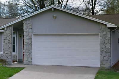 20 x 10 Garage in Columbia, Missouri near [object Object]