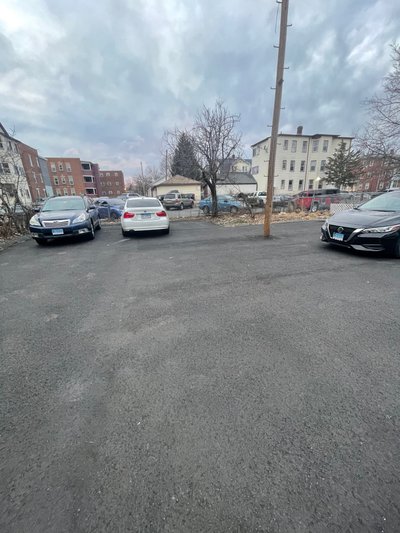 Small 10×20 Parking Lot in Hartford, Connecticut