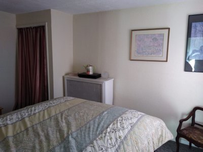Small 10×10 Bedroom in Tarrytown, New York