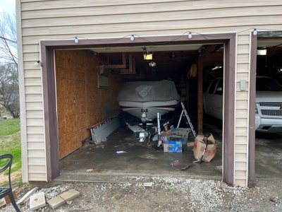 35 x 10 Garage in Olathe, Kansas near [object Object]