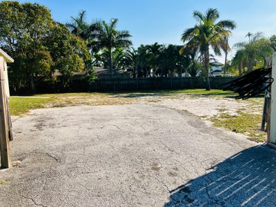 40 x 10 Unpaved Lot in Delray Beach, Florida