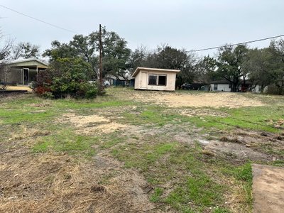 100 x 60 Unpaved Lot in Granbury, Texas near [object Object]