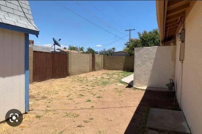 Medium 20×30 Unpaved Lot in Phoenix, Arizona