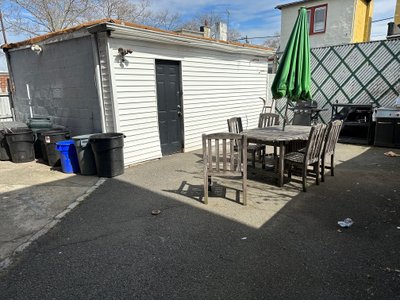 18×26 Garage in Newark, New Jersey