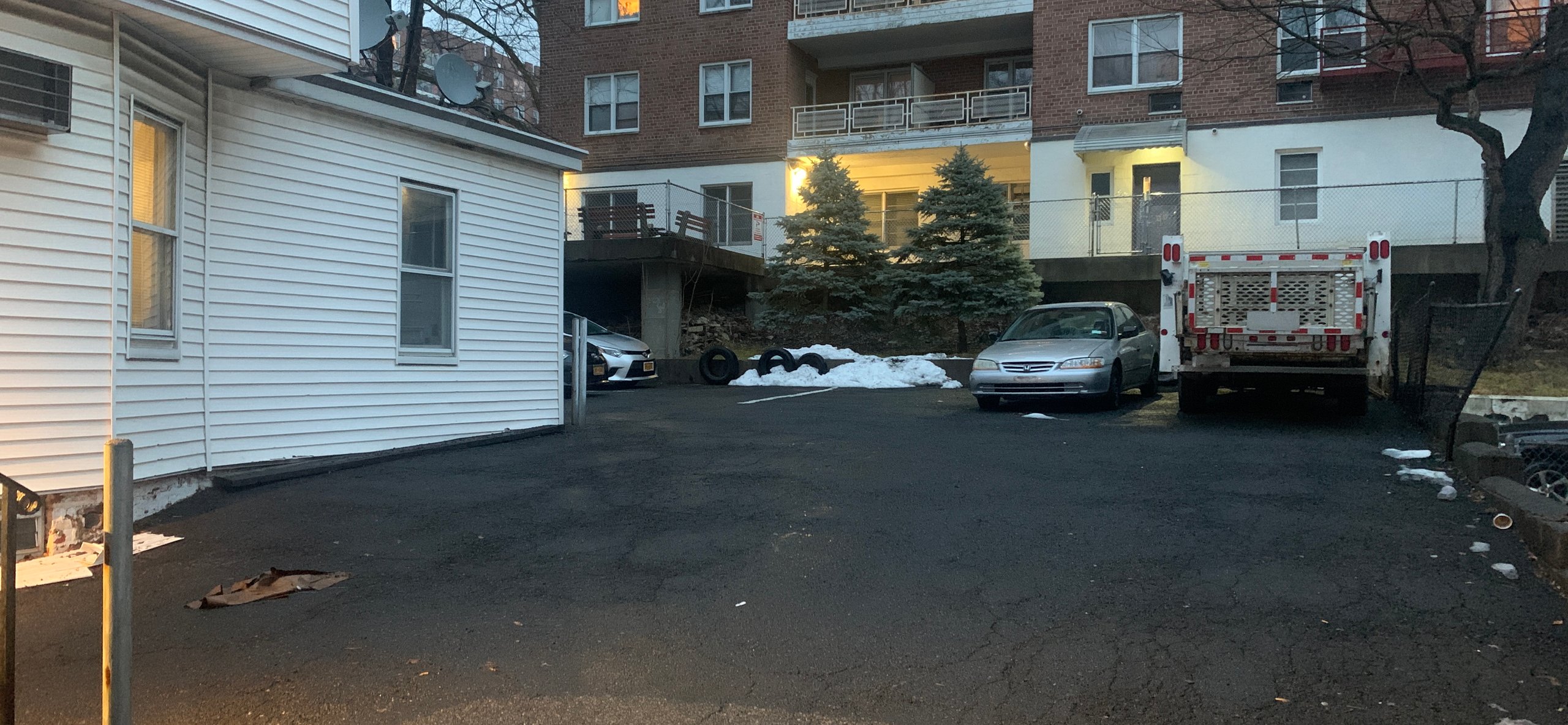 20x10 Parking Lot self storage unit in Mount Vernon, NY