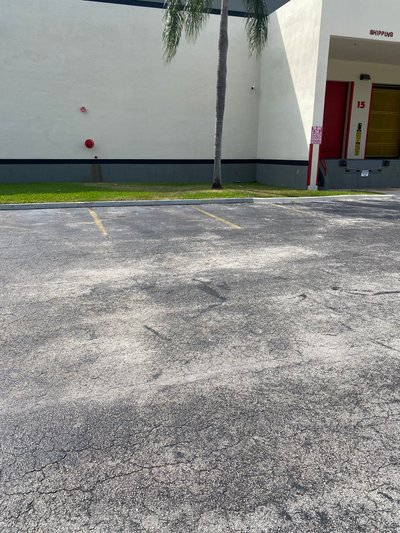 10 x 20 Parking Lot in Doral, Florida