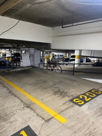 10 x 20 Parking Garage in Washington, District of Columbia