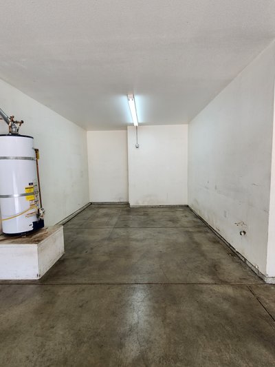 Small 10×10 Garage in Stockton, California