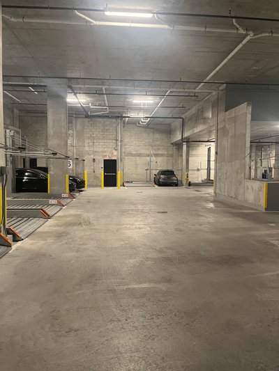 20×10 Parking Garage in Miami, Florida