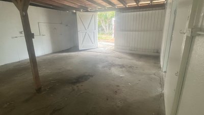 12×20 Warehouse in Largo, Florida