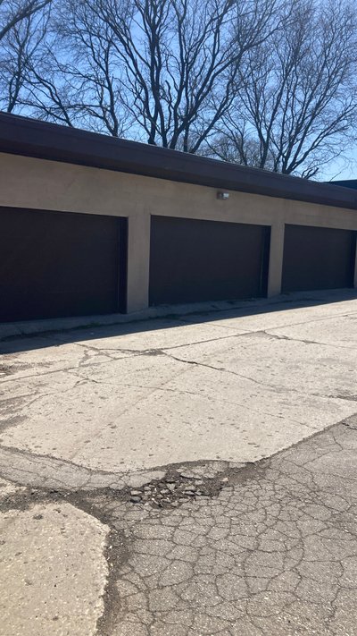 Medium 10×20 Garage in Milwaukee, Wisconsin