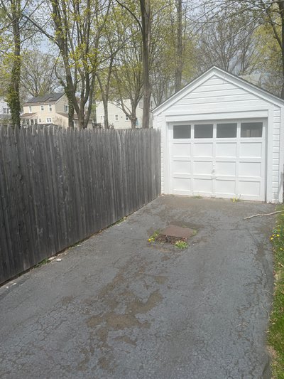 Small 10×20 Garage in New Haven, Connecticut