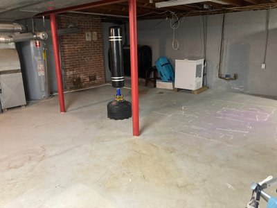Small 10×15 Basement in West Hartford, Connecticut