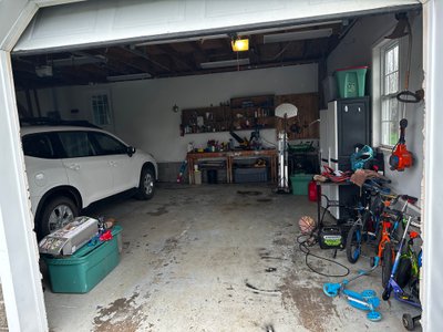 20×10 Garage in Central Square, New York