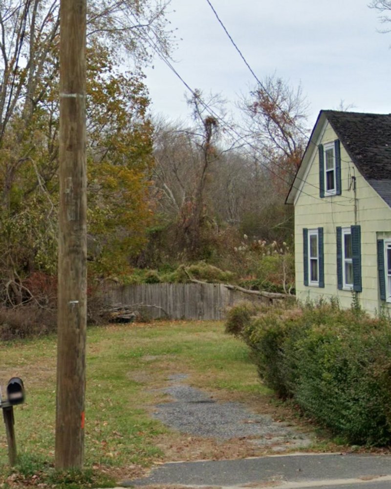 Unpaved Lot in Riverhead, New York 1