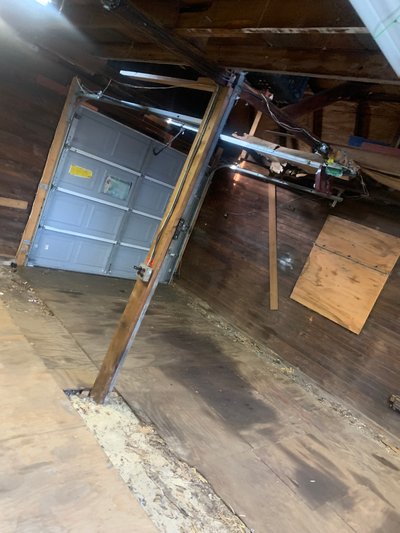 Small 15×15 Garage in Hatboro, Pennsylvania