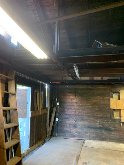 Small 15×15 Garage in Hatboro, Pennsylvania