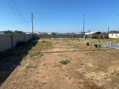25 x 12 Unpaved Lot in Madera, California