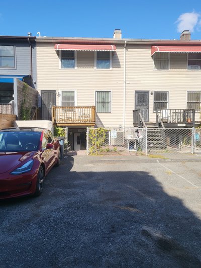 Small 10×20 Unpaved Lot in Jersey City, New Jersey