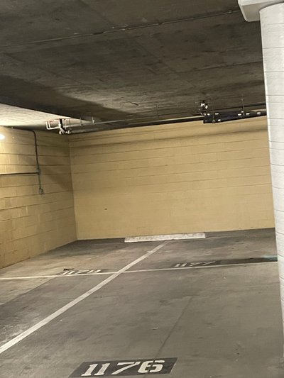 40 x 10 Garage in Marina del Rey, California near [object Object]