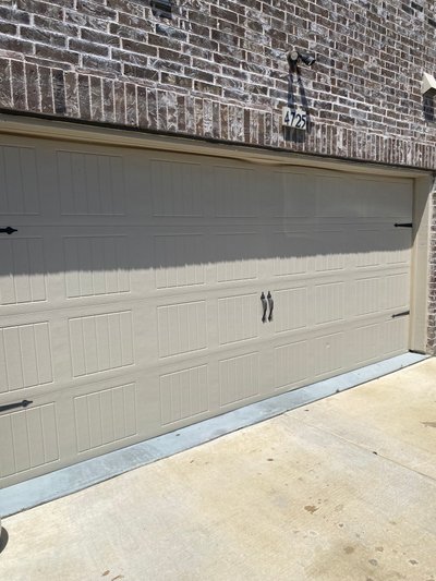 Medium 10×20 Garage in Arlington, Texas