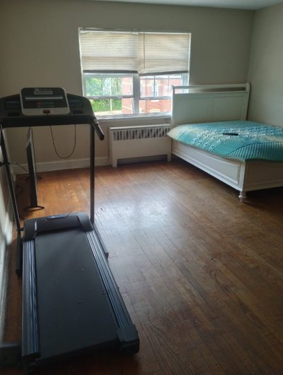 20×15 Bedroom in Hartford, Connecticut