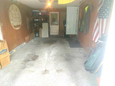 21×13 Garage in Syracuse, New York