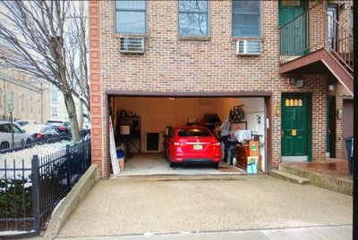 Small 10×20 Garage in Hoboken, New Jersey