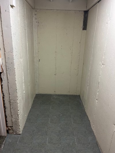 6×4 Closet in Provo, Utah
