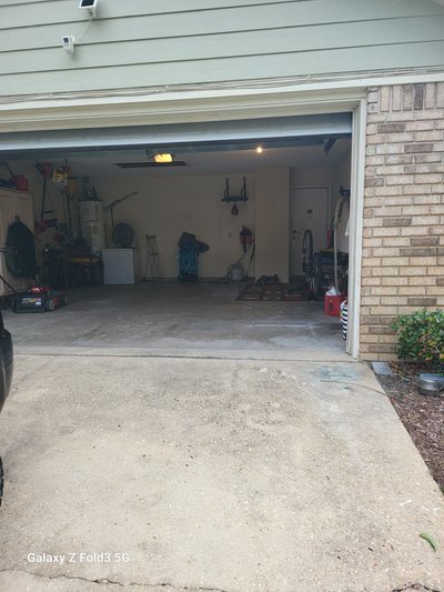Small 10×10 Garage in Pensacola, Florida