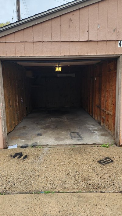22 x 10 Garage in Minneapolis, Minnesota near [object Object]