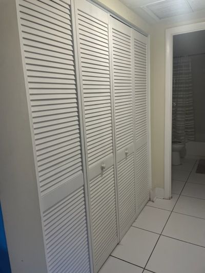 8×4 self storage unit at 2405 NE 163rd St North Miami Beach, Florida